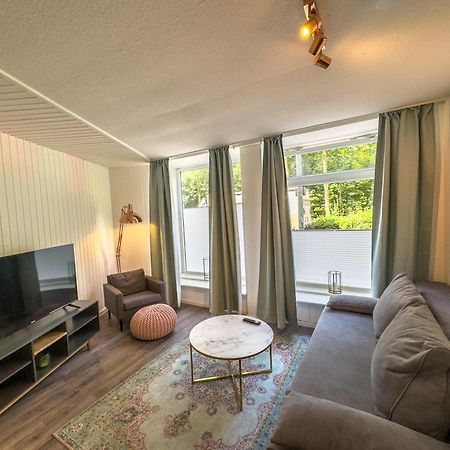 Schoene Wohnung Fuer 4 Gaeste An Der Eilenriede Mit Kostenlosen Parkplaetzen Hannover Buitenkant foto